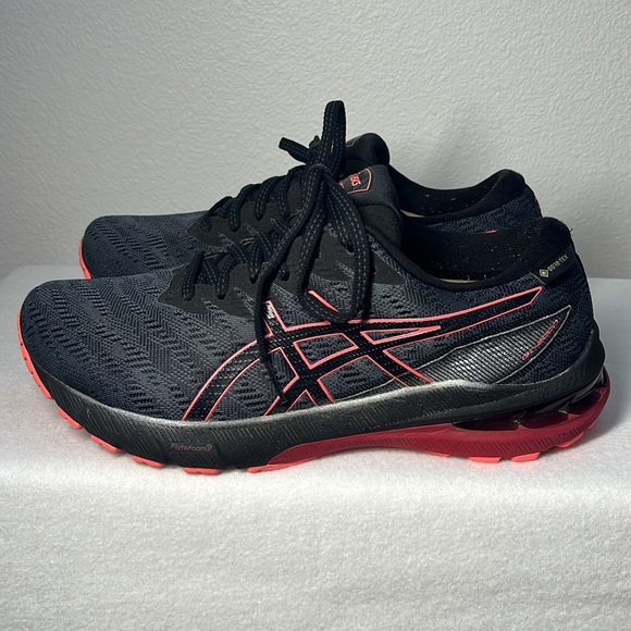 ASICS GT-2000 running shoes - Picture 2 of 9